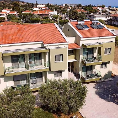 Estelle Family Luxury Apartments & Suites Gerakini Exterior foto