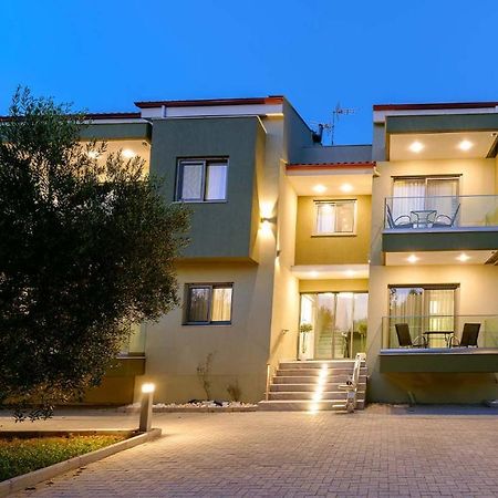 Estelle Family Luxury Apartments & Suites Gerakini Exterior foto