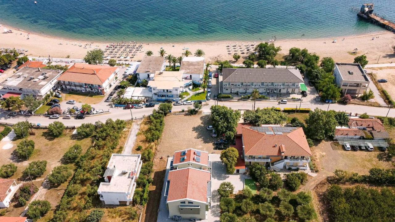 Estelle Family Luxury Apartments & Suites Gerakini Exterior foto